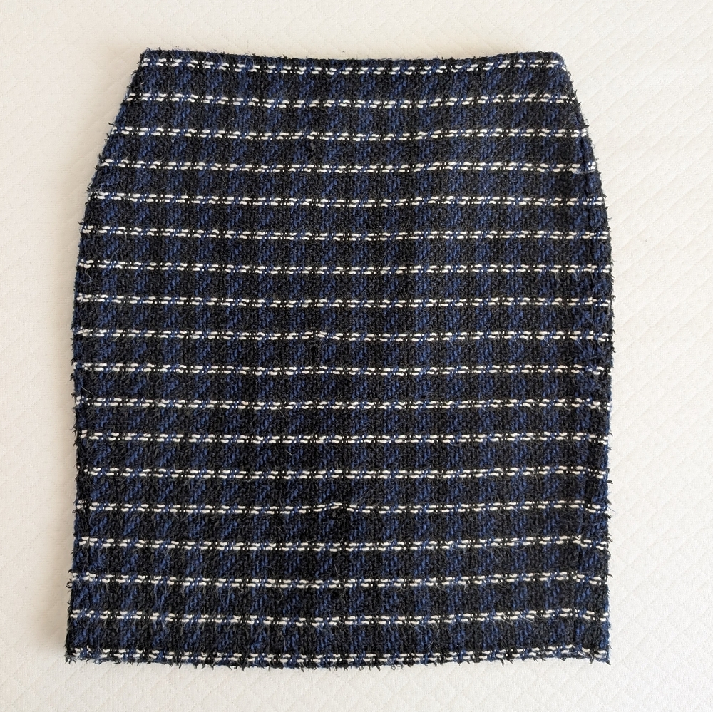 Ann Taylor tweed black blue pencil skirt, size 0P, office career business